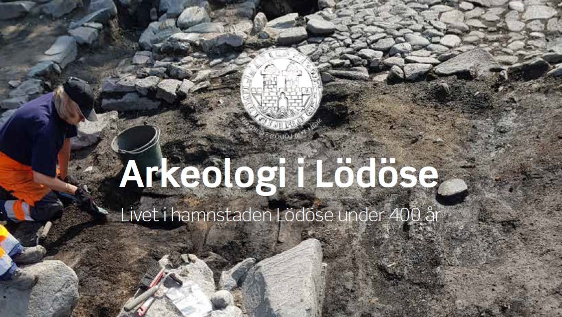 en arkeolog på en utgrävning